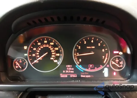 2013 BMW 528I z USA, uszkodzony, nr VIN WBAXG5C50DD233984